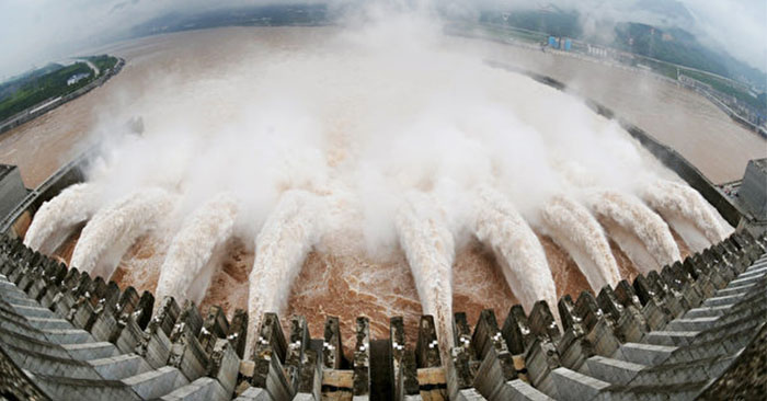Trung Quốc: Đập Tam Hiệp lần đầu mở 11 cửa xả lũ, Trùng Khánh chịu lũ lớn nhất trong 2 thập niên