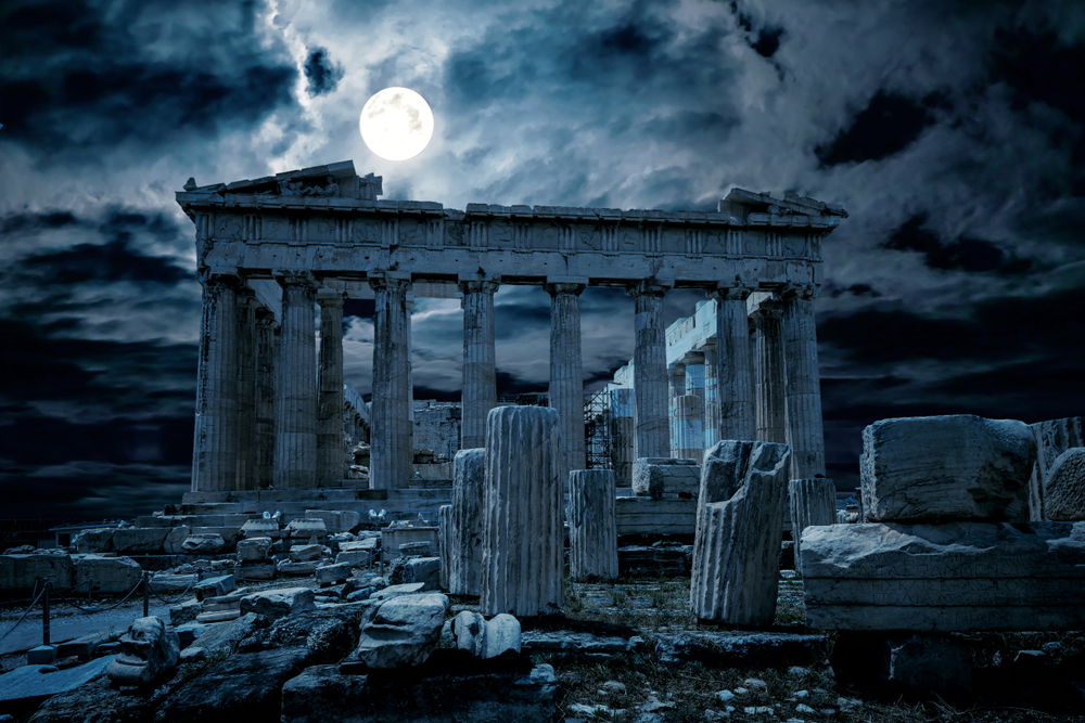 Thành phố bị bỏ rơi và hoang tàn, có hàng triệu thi thể, tử khí bao trùm khắp mọi ngóc ngách của Athens. Người Hy Lạp cổ đại tin vào các vị Thần, một số ít người hiểu được rằng: bệnh dịch là Thần linh đang trừng phạt người dân Athens. (Ảnh: Shutterstock)