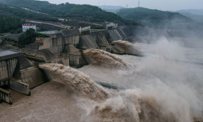 Trung Quốc: Mưa lớn tấn công lưu vực sông Hoàng Hà, gây lũ lụt trên diện rộng