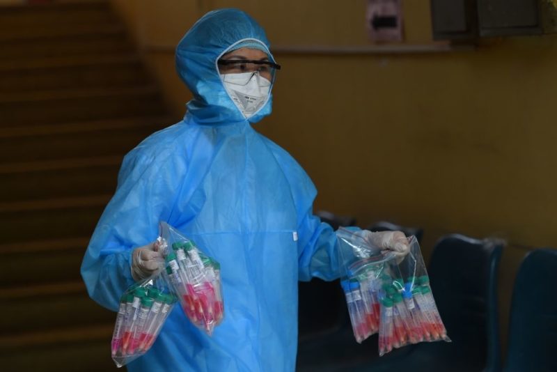 Tin Covid-19 tối 13/8 tại Việt Nam: Bệnh viện Bạch Mai bác bỏ tin có ca nhiễm Covid-19