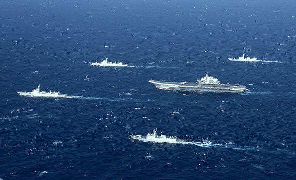 <em>Hải quân Trung Quốc hoạt động trên Biển Đông. (Ảnh: STR/AFP / Getty Images)</em>