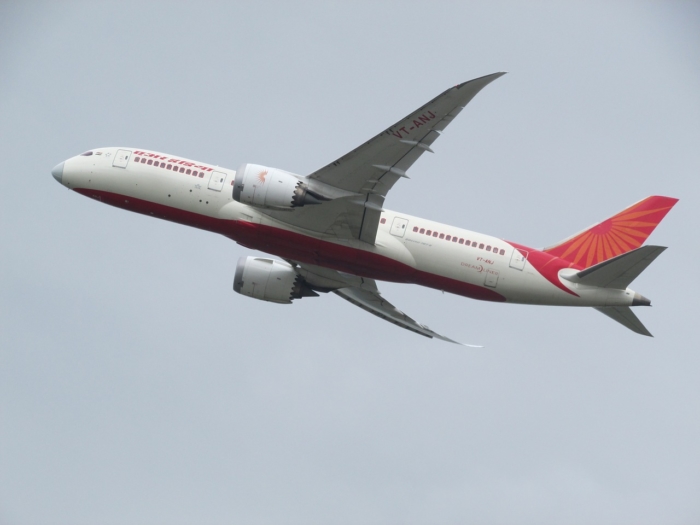 Hồng Kông cấm các chuyến bay của Cathay Dragon từ Kuala Lumpur và Air India do Covid-19