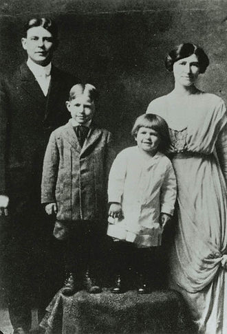 Gia đình Reagan, khoảng năm 1916–1917