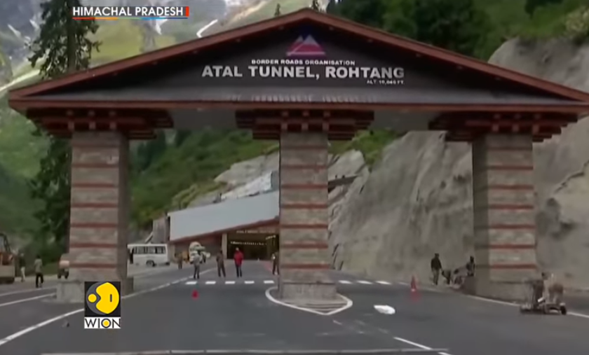 Ấn Độ khánh thành đường hầm trên dãy Himalaya
