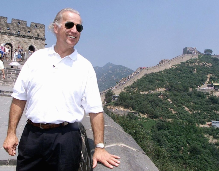 Nhìn lại mối quan hệ kinh doanh với Trung Quốc của gia đình Biden