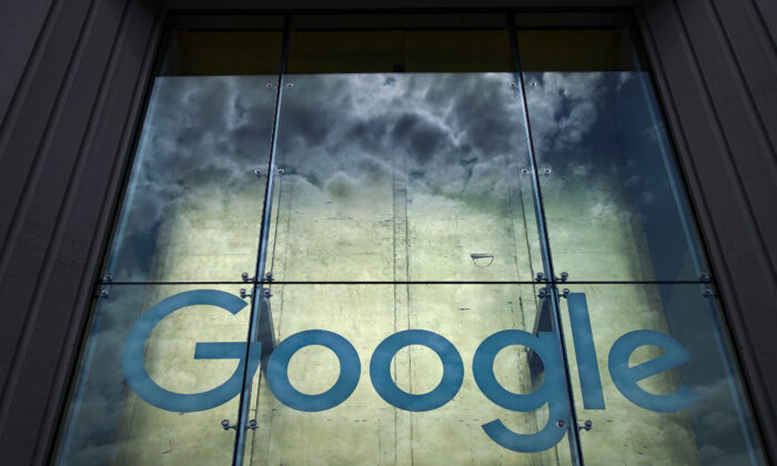 Logo của Google bên ngoài văn phòng tại Thành phố New York của công ty này vào ngày 3 tháng 6 năm 2019. (Ảnh Drew Angerer / Getty)