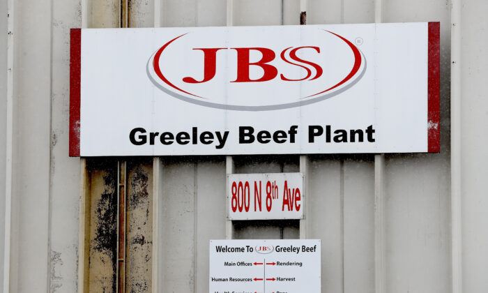 Công ty chế biến thịt JBS bị phạt 280 triệu đô la vì tội hối lộ