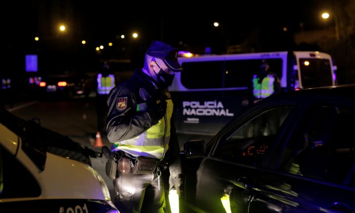 Tây Ban Nha kích hoạt tình trạng khẩn cấp ở Madrid