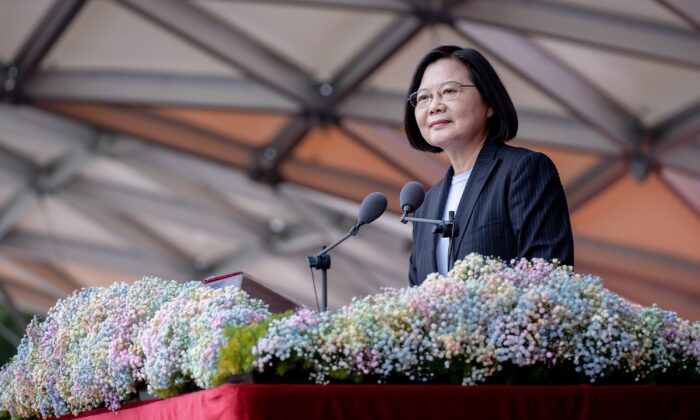 Tổng thống Đài Loan Thái Anh Văn phát biểu trong Ngày Quốc khánh trước Văn phòng Tổng thống ở Đài Bắc, Đài Loan hôm 10/10/2020. (Ảnh Văn phòng Tổng thống ở Đài Bắc, Đài Loan )