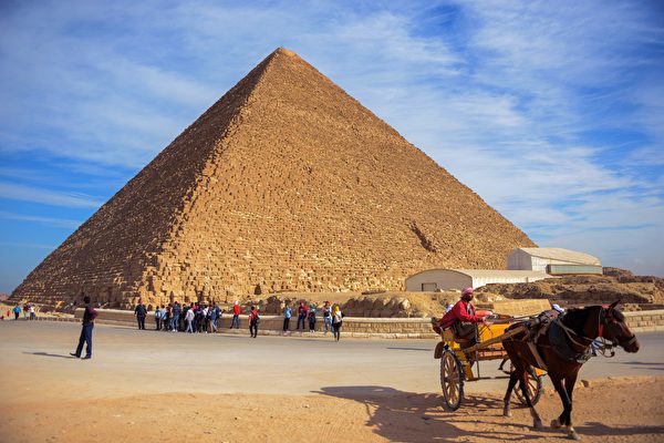Elon Musk cho biết kim tự tháp được xây dựng bởi người ngoài hành tinh, Ai Cập đã trả lời như thế nào?