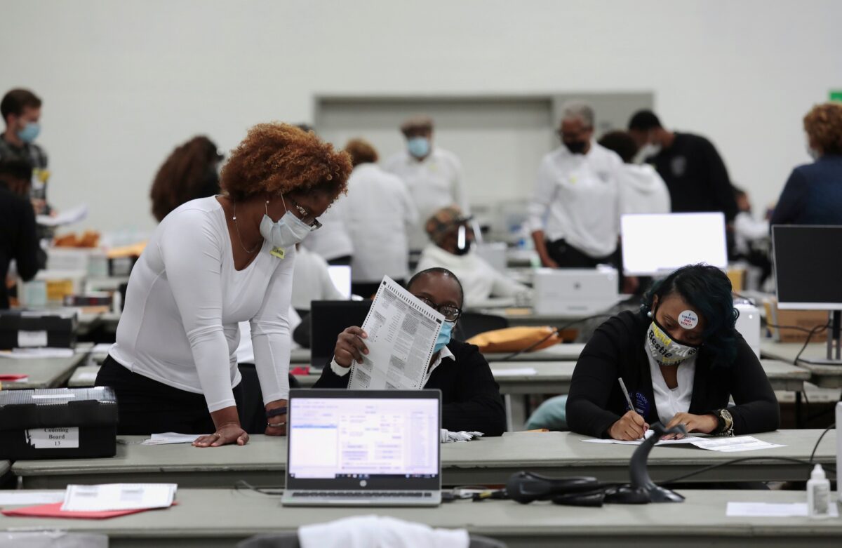Phản ứng của cử tri trên toàn quốc đối với quy trình bầu cử và sự chậm trễ trong việc kiểm đếm phiếu
