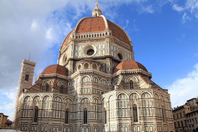 Đức tin và vẻ đẹp hội tụ tại quảng trường nhà thờ Florence