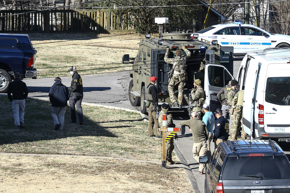 FBI, Cảnh sát ATF đột kích ngôi nhà tại Nashville có liên quan đến vụ đánh bom xe RV ngày Giáng sinh
