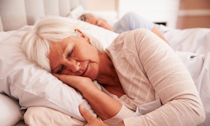 Thuốc ngủ làm tăng nguy cơ té ngã