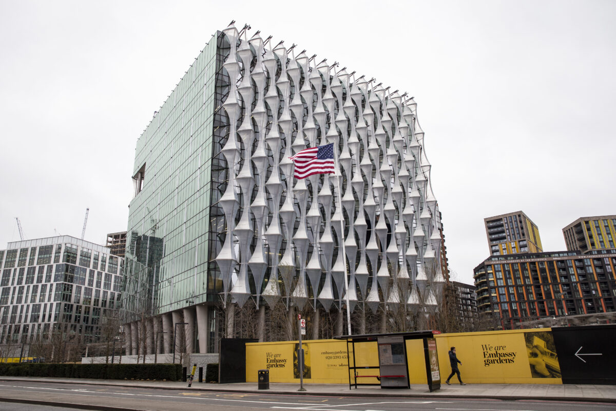 Đại sứ quán Hoa Kỳ ở London và lối kiến trúc kỳ dị