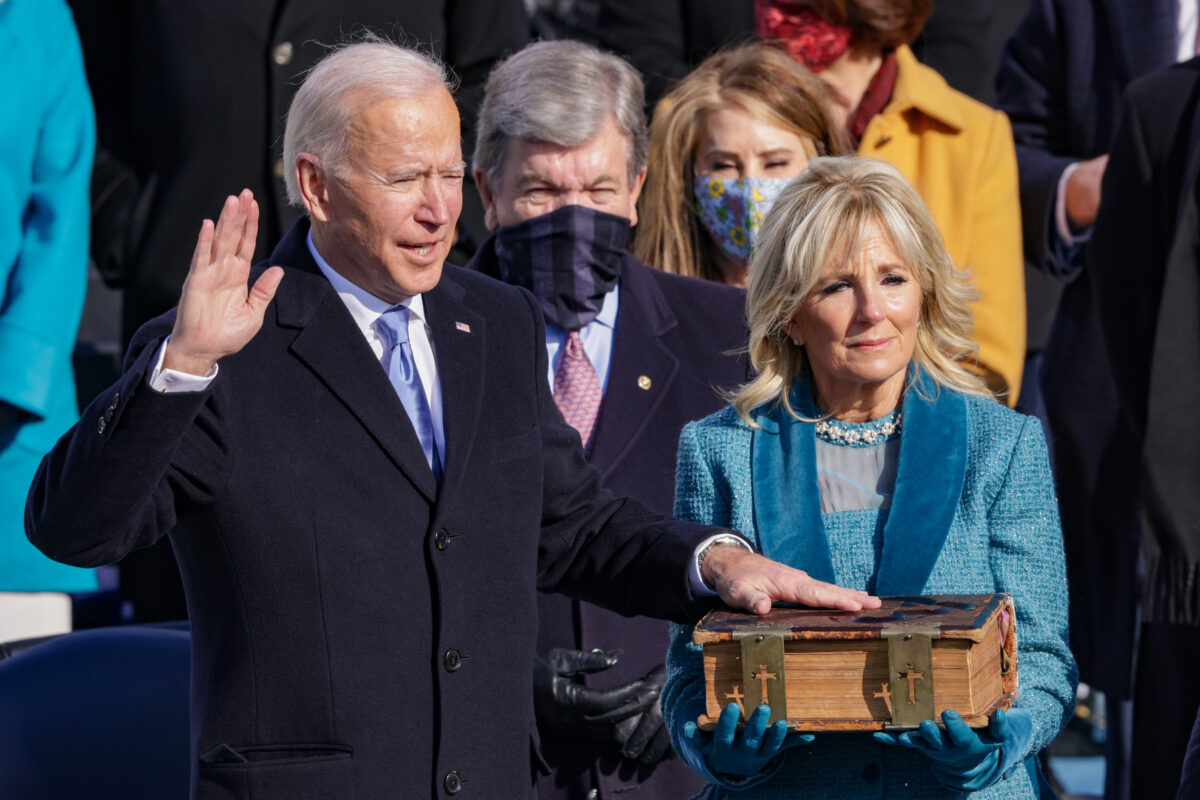 Ông Biden tuyên thệ nhậm chức tổng thống thứ 46 của Hoa Kỳ