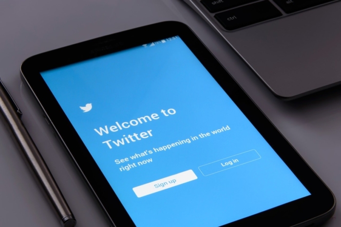 Twitter đình chỉ hơn 70,000 tài khoản đăng tải về QAnon