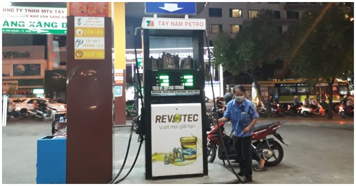 Việt Nam: Giá xăng giảm nhẹ sau khi tăng mạnh trong kỳ điều chỉnh trước