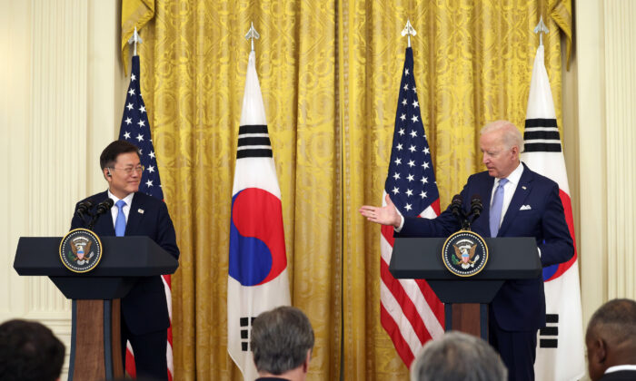Ngoại trưởng Hàn Quốc nhấn mạnh giải pháp hòa bình cho vấn đề Đài Loan sau chuyến thăm Hoa Kỳ của Tổng thống Moon