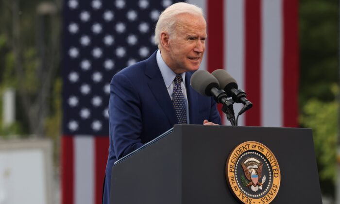 TT Biden cấm hầu hết việc di chuyển từ Ấn Độ đến Hoa Kỳ vì COVID-19, bắt đầu từ ngày 04/05