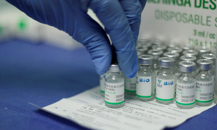 Việt Nam tiếp tục ‘Đàm phán’ để có thêm vaccine từ các nước, Tp HCM phản hồi việc Hải Phòng mượn 500,000 liều Sinopharm