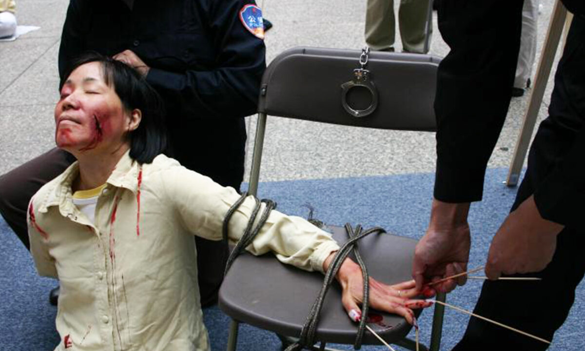 Một phụ nữ Trung Quốc kiên định với đức tin dù bị tra tấn tàn bạo: ‘Tôi tự nhủ rằng tôi sẽ không chết’
