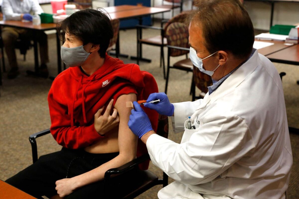 600,000 trẻ em Hoa Kỳ từ 12-15 tuổi đã được chích vaccine ngừa COVID-19