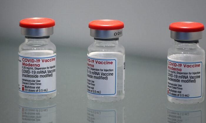  vaccine COVID-19 của Moderna 