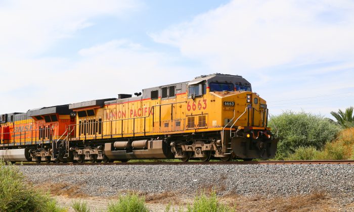 Union Pacific tạm dừng các chuyến hàng đường sắt từ Bờ Tây đến Chicago do ‘tắc nghẽn đáng kể’