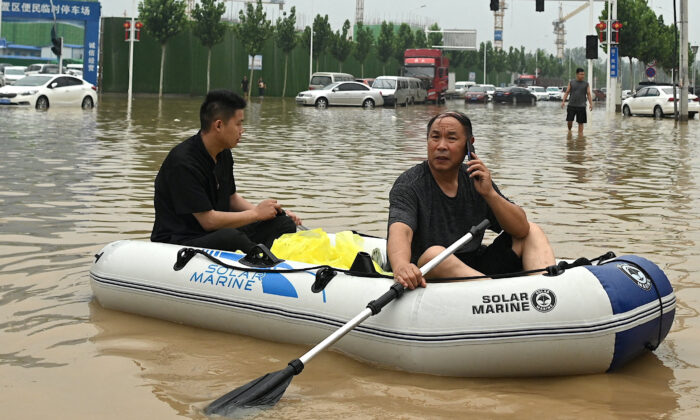 Lối sống “nghiện công nghệ” góp phần vào thảm họa lũ lụt ở Trung Quốc