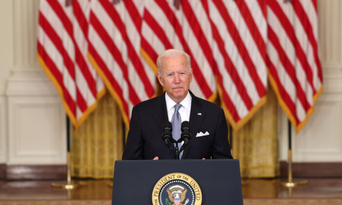 Phản ứng của TT Biden trước sự sụp đổ Afghanistan: ‘Điều này đã diễn ra nhanh hơn chúng tôi dự đoán’