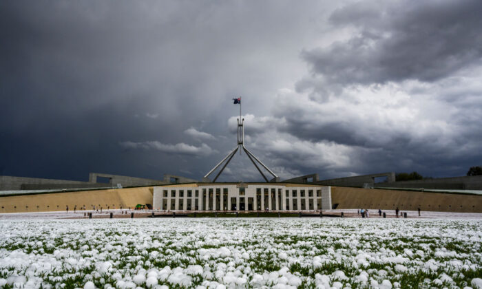 Quốc hội Úc tiếp tục áp dụng với các biện pháp an toàn nghiêm ngặt nhất
