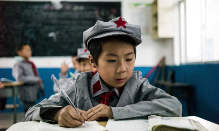 Trung Cộng chuyển sang nhồi nhét ‘tư tưởng Tập Cận Bình’ cho học sinh tiểu học