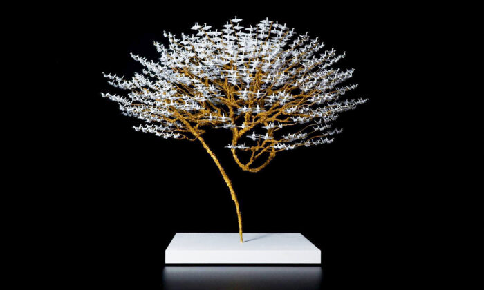 Nghệ nhân Nhật Bản biến hàng nghìn con hạc giấy tí hon thành những cây bonsai mang ý nghĩa biểu tượng