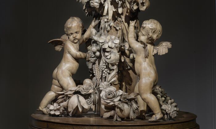Grinling Gibbons: Nhân vật được coi là ‘Michelangelo trong điêu khắc gỗ’