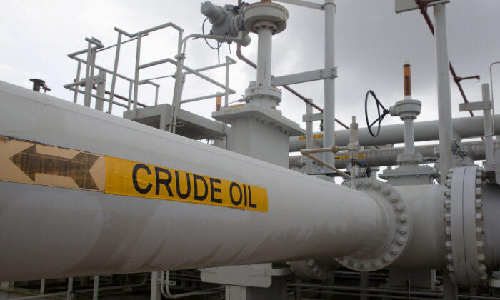 Tòa Bạch Ốc khẽ đánh tiếng kêu gọi các công ty dầu khí đẩy mạnh sản xuất