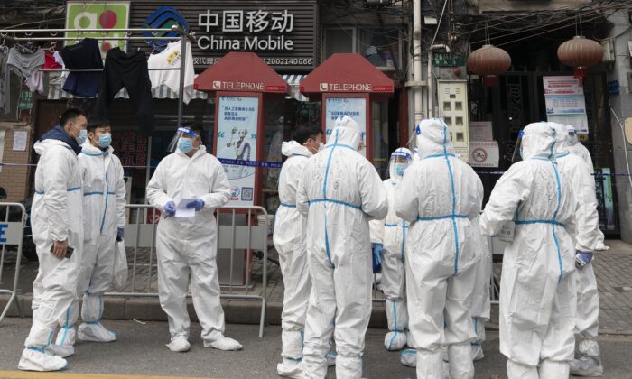 Thượng Hải: Ghi nhận nhiều ca COVID mới, 20 bệnh viện lớn đóng cửa