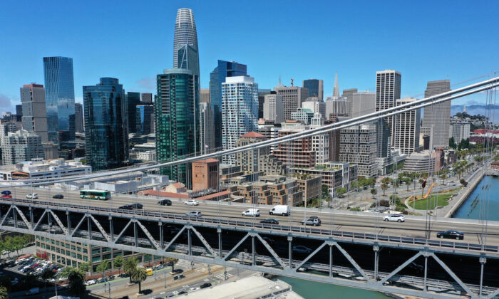 Cầu Vịnh San Francisco-Oakland ở San Francisco
