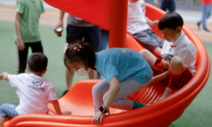 Trung Quốc: Tỷ lệ sinh giảm xuống mức thấp kỷ lục trong năm 2021