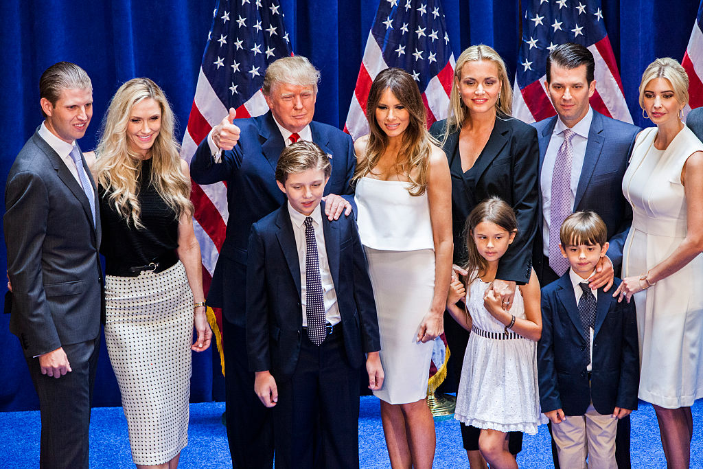 Ông Trump và gia đình bị tổng chưởng lý New York ban hành trát đòi hầu tòa