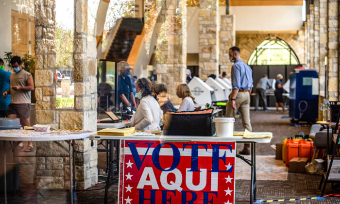 Kiểm toán Texas phát hiện hơn 11,000 người có thể không phải là công dân đã đăng ký bỏ phiếu