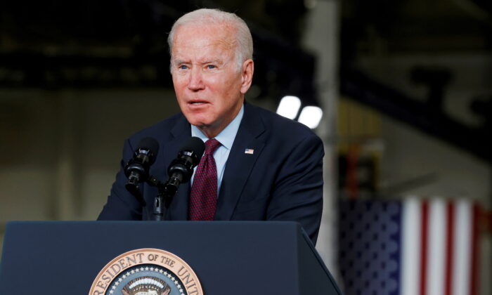 TT Biden nhắc lại cam kết với Ukraine sau cuộc điện đàm với TT Putin