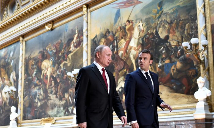 TT Macron tới Moscow để thúc đẩy ‘giải pháp lịch sử’ cho cuộc khủng hoảng Ukraine