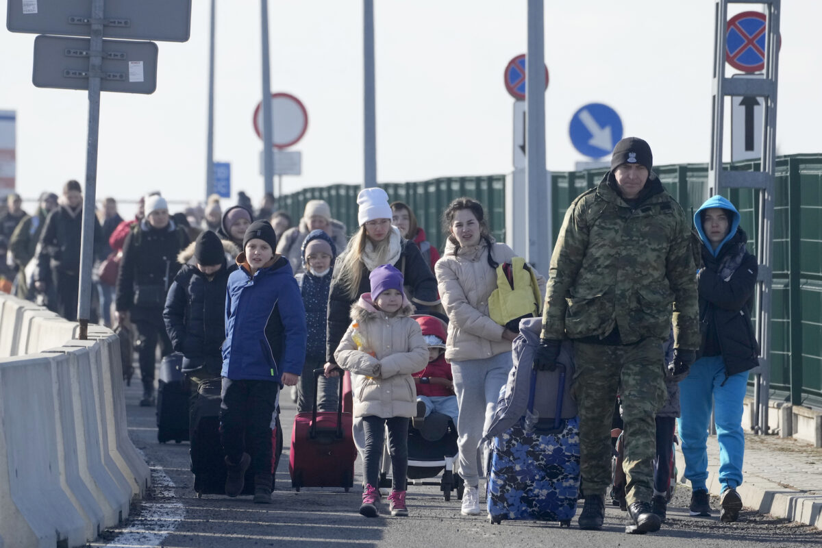 LHQ: Một triệu người tị nạn di tản khỏi Ukraine sau 7 ngày