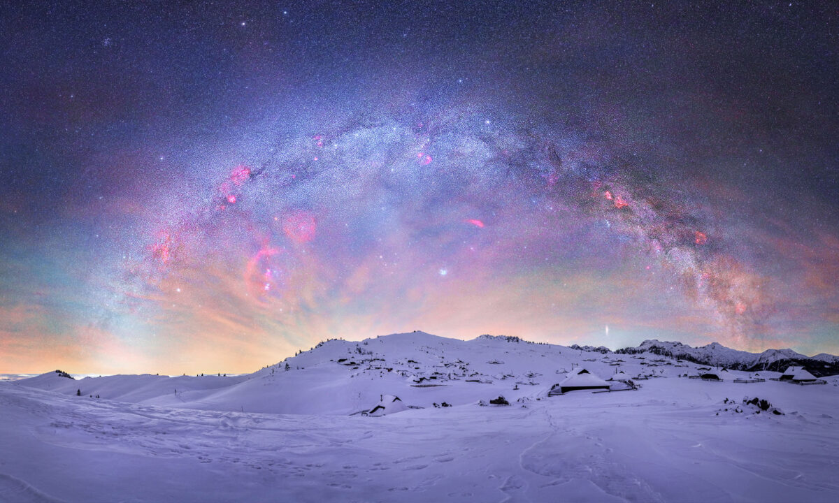 Bộ ảnh dải ngân hà ảo diệu trong khung cảnh mùa đông tuyệt đẹp