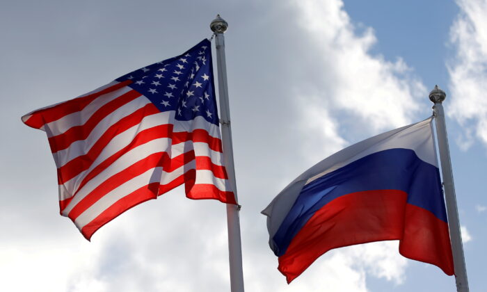 Ảnh hưởng của các lệnh trừng phạt Nga đối với công dân Hoa Kỳ