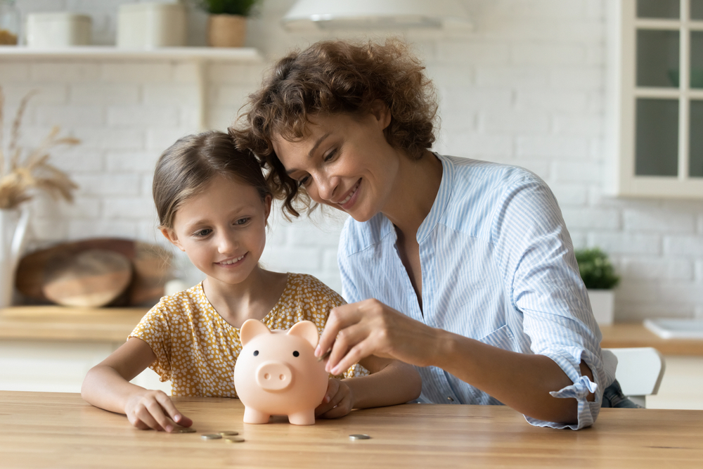 Góc nuôi dạy con: Dạy con những kiến thức căn bản về tài chính