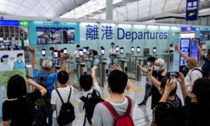 Cuộc trấn áp của Trung Quốc ở Hồng Kông thúc đẩy di cư, hủy hoại tự do báo chí (P.1)
