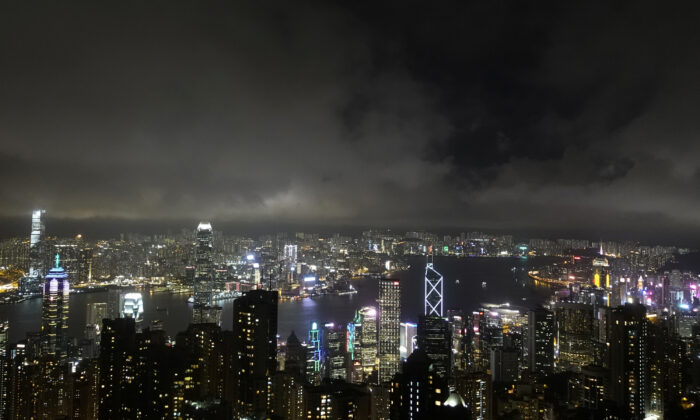 Quang cảnh thành phố Hồng Kông nhìn từ tòa nhà Peak Tower, ở Hồng Kông, vào ngày 05/09/2019. (Ảnh: Amir Abdallah Dalsh/Reuters)