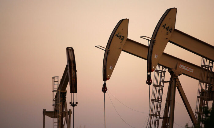 EIA: Tồn kho dầu thô của Hoa Kỳ giảm, SPR vẫn ở mức thấp lịch sử, nhưng tồn kho các loại xăng dầu khác tăng